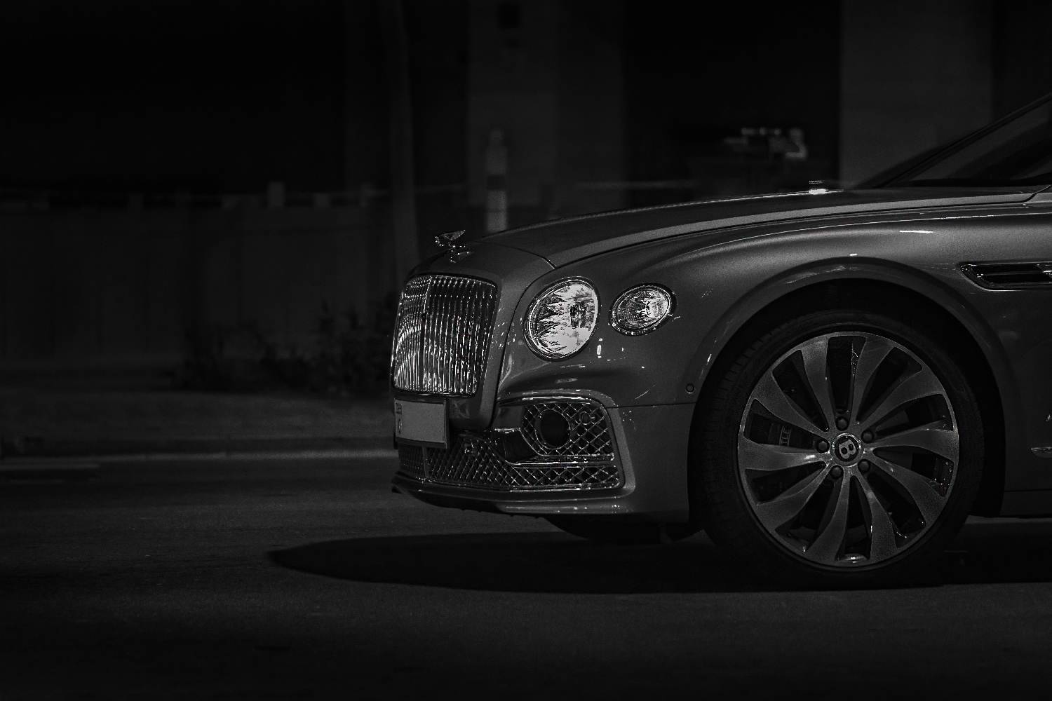 Bentley investuje 3,4 miliardy dolarů, aby do roku 2030 exkluzivně nabízelo elektromobily