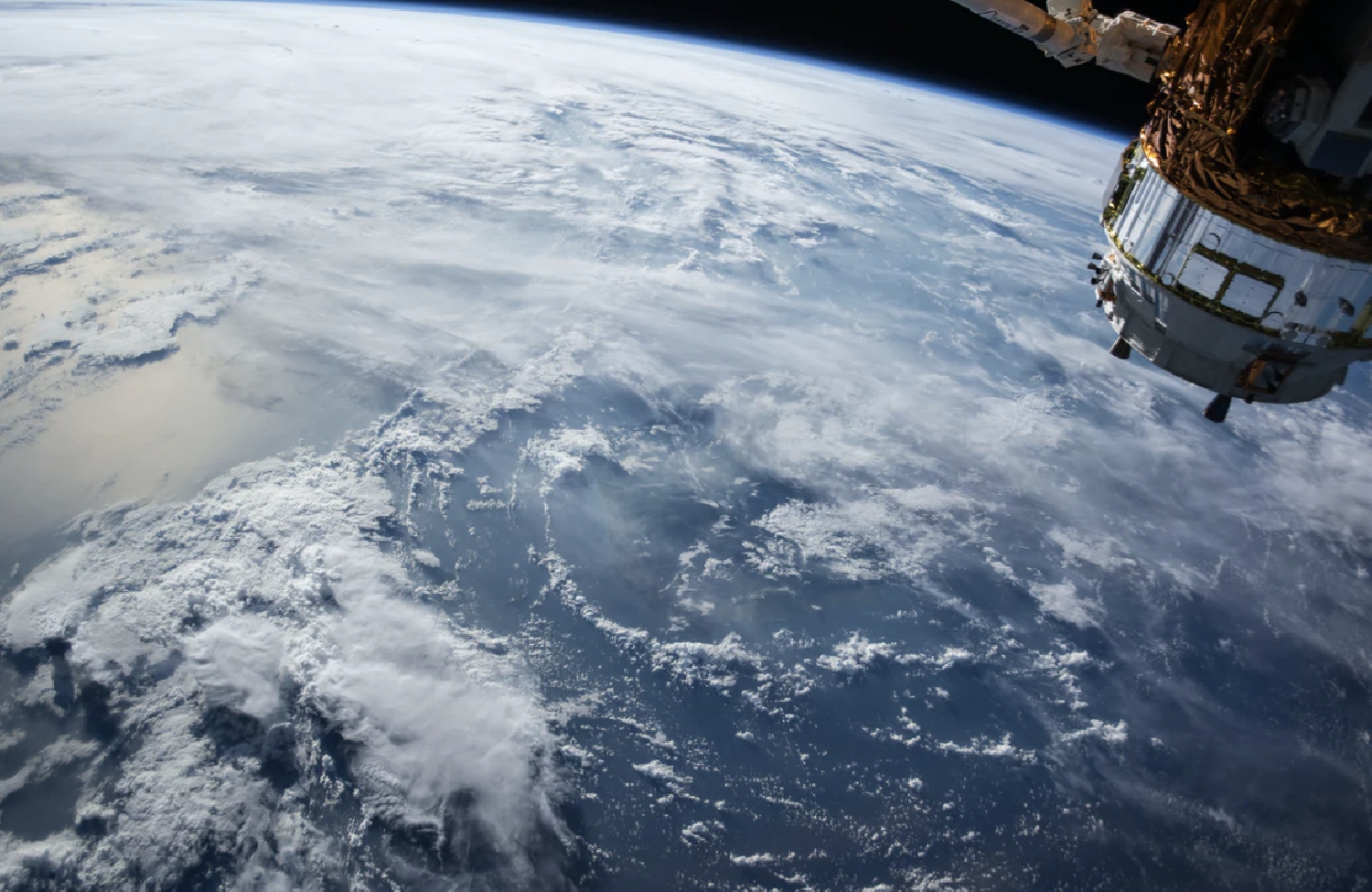 NASA hrdě hlásí úspěšné zaostření  dalekohledu Jamese Webba