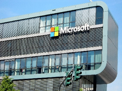 Microsoft jedná o koupi společnosti Nuance Communications za přibližně 16 miliard dolarů