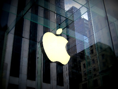 Apple čelí nové výzvě od vývojáře hry Fortnite se stížností pro antimonopolní úřad