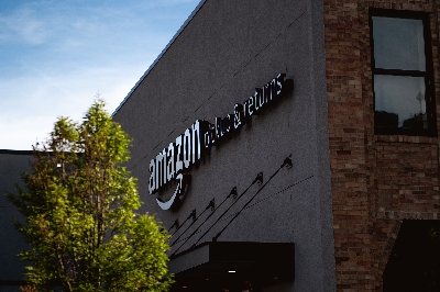 Jak Amazon překonává trable s dodavatelským řetězcem